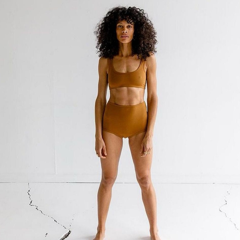 ARQ Wide Strap Bra in Toffee
